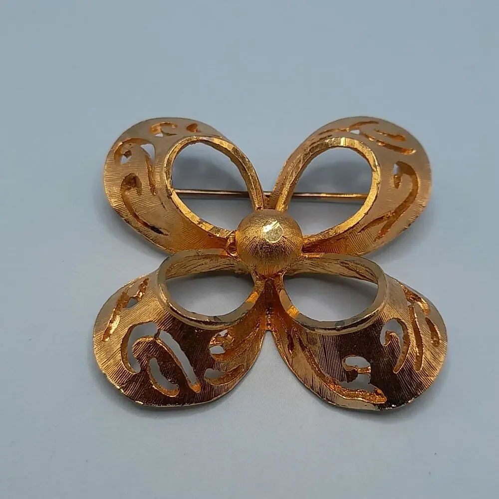 Vintage BSK Bow Brooch, Openwork Gold Tone Metal Pin - 1 1/2 Inches